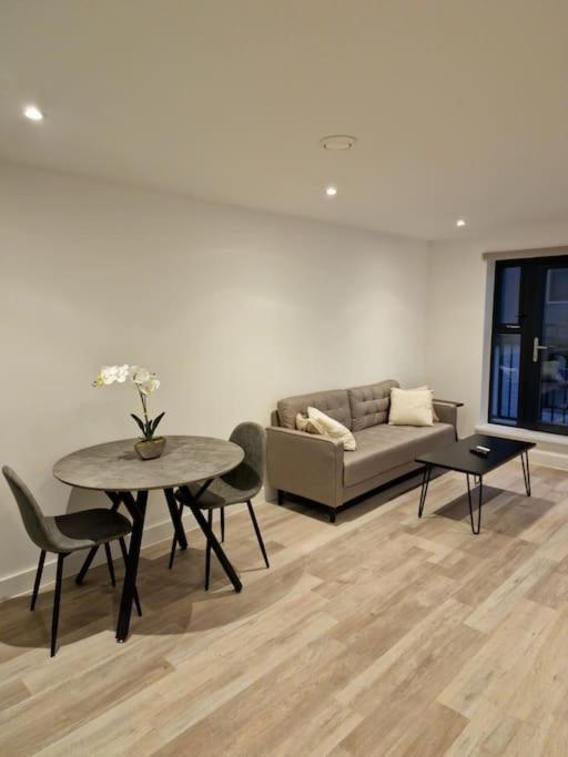 Modern-New Build Apartment In Birmingham Eksteriør bilde