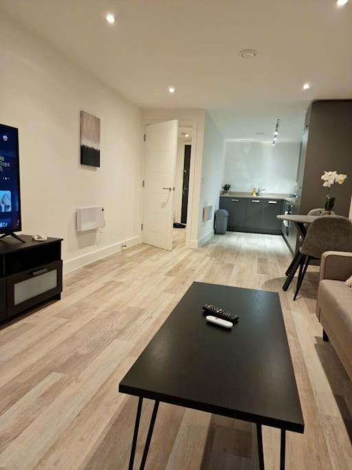 Modern-New Build Apartment In Birmingham Eksteriør bilde